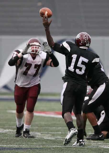 在实力上稍 在实力上稍